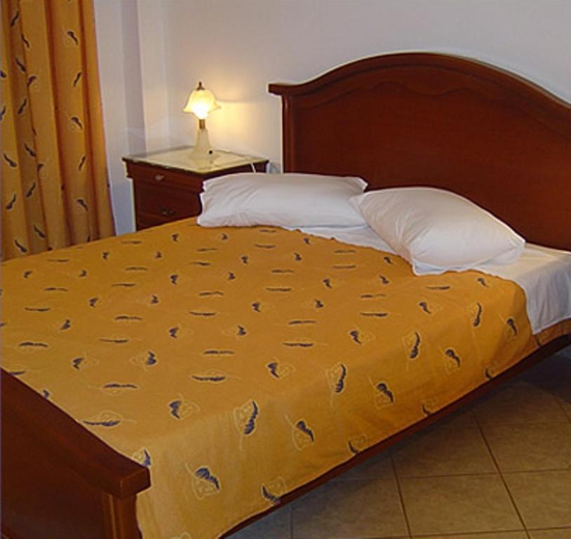 Costantonia Holiday Apartments Agia Marina  Zimmer foto